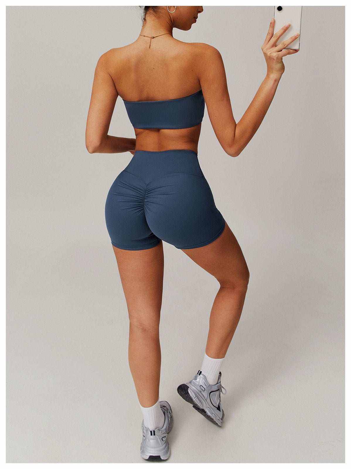Sports bandeau bra